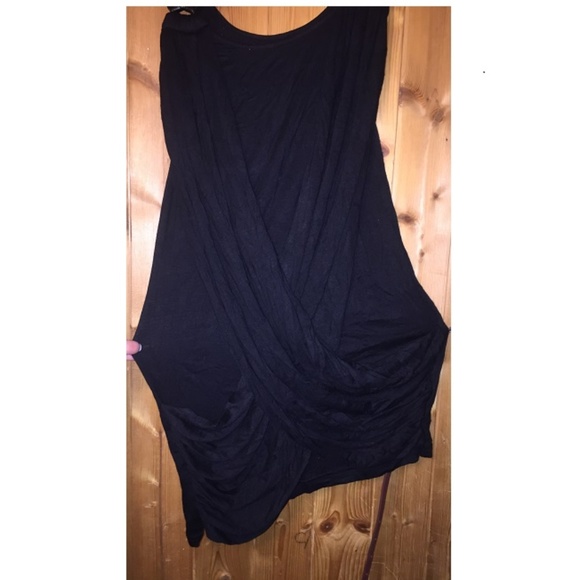 COCO & Tashi top - Picture 3 of 4